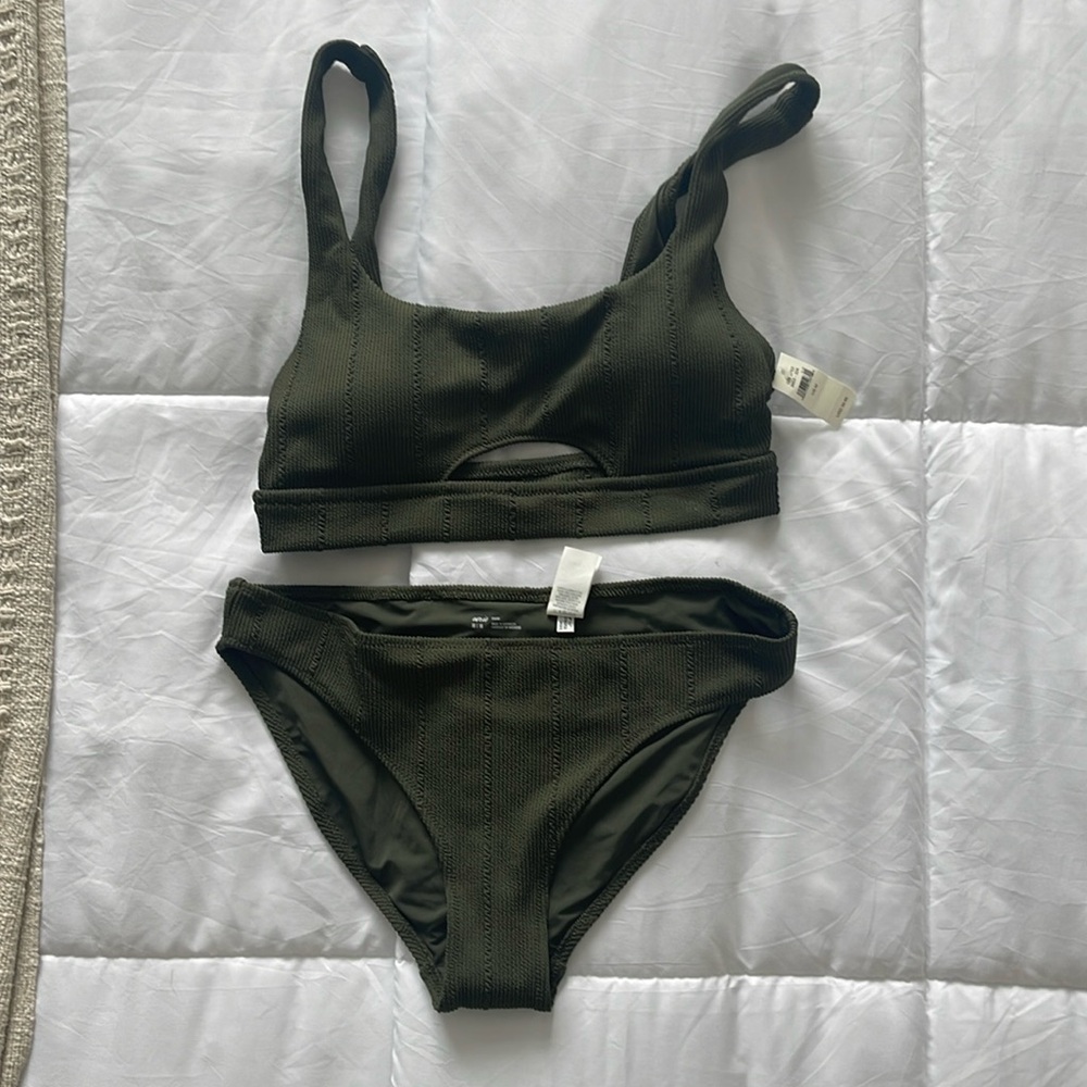 Aerie Crinkle Cut Out Scoop Bikini Top & Bikini Bottom - Festive Olive - Size M